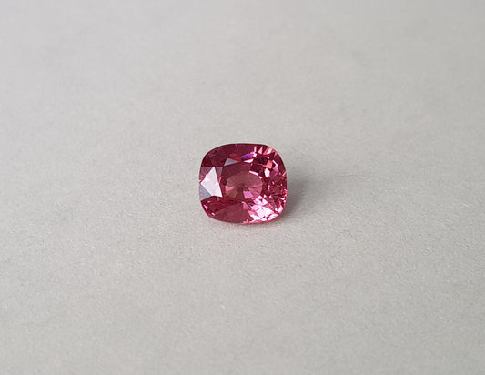 Spinel 1.89 - Vietnam