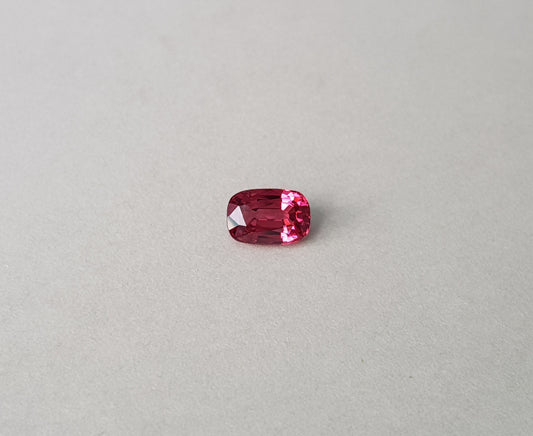 Spinel 1.40 - Vietnam