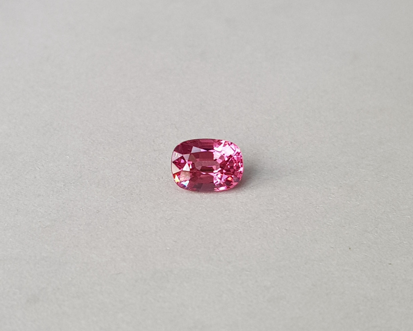 Spinel 1.46 - Vietnam