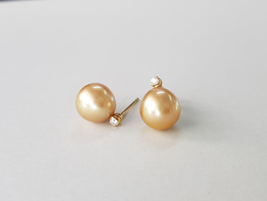 Studs with South Sea Pearls and Diamonds