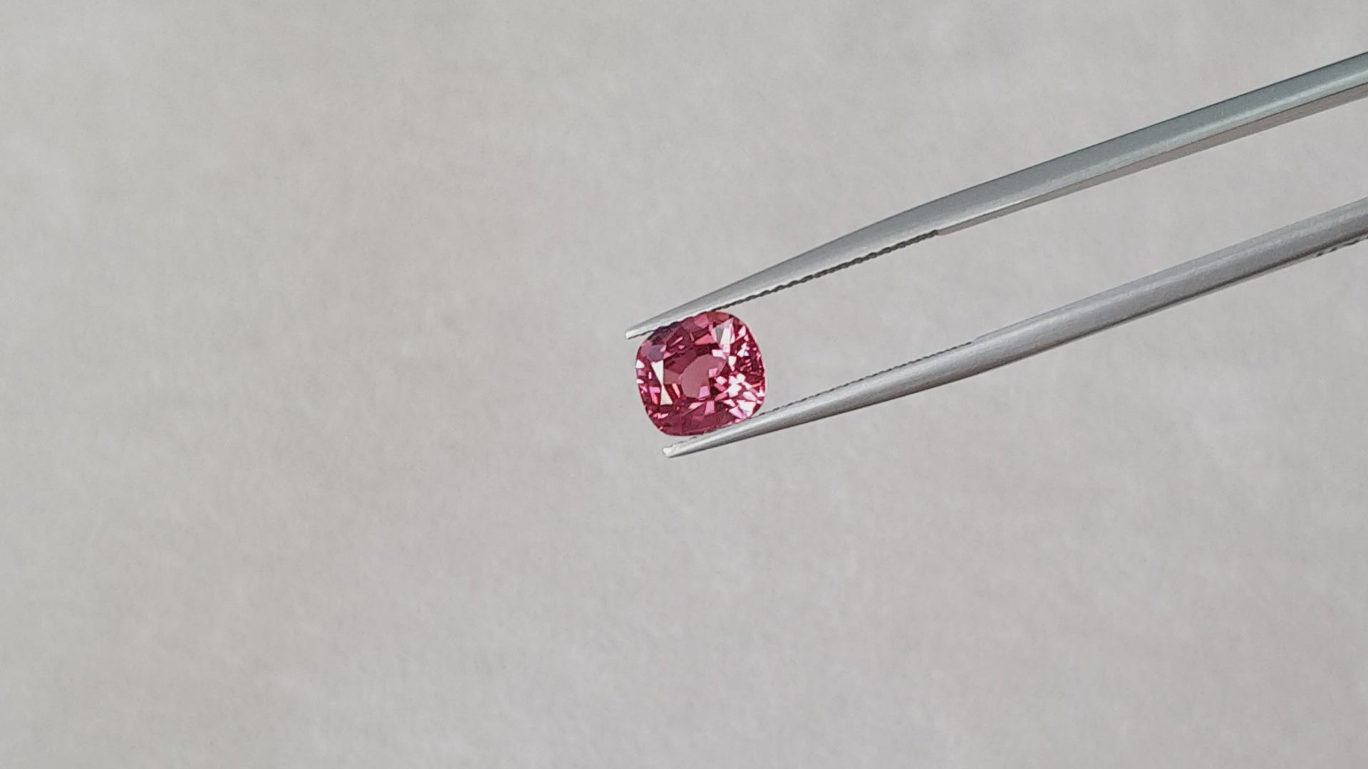 Spinel Vietnam