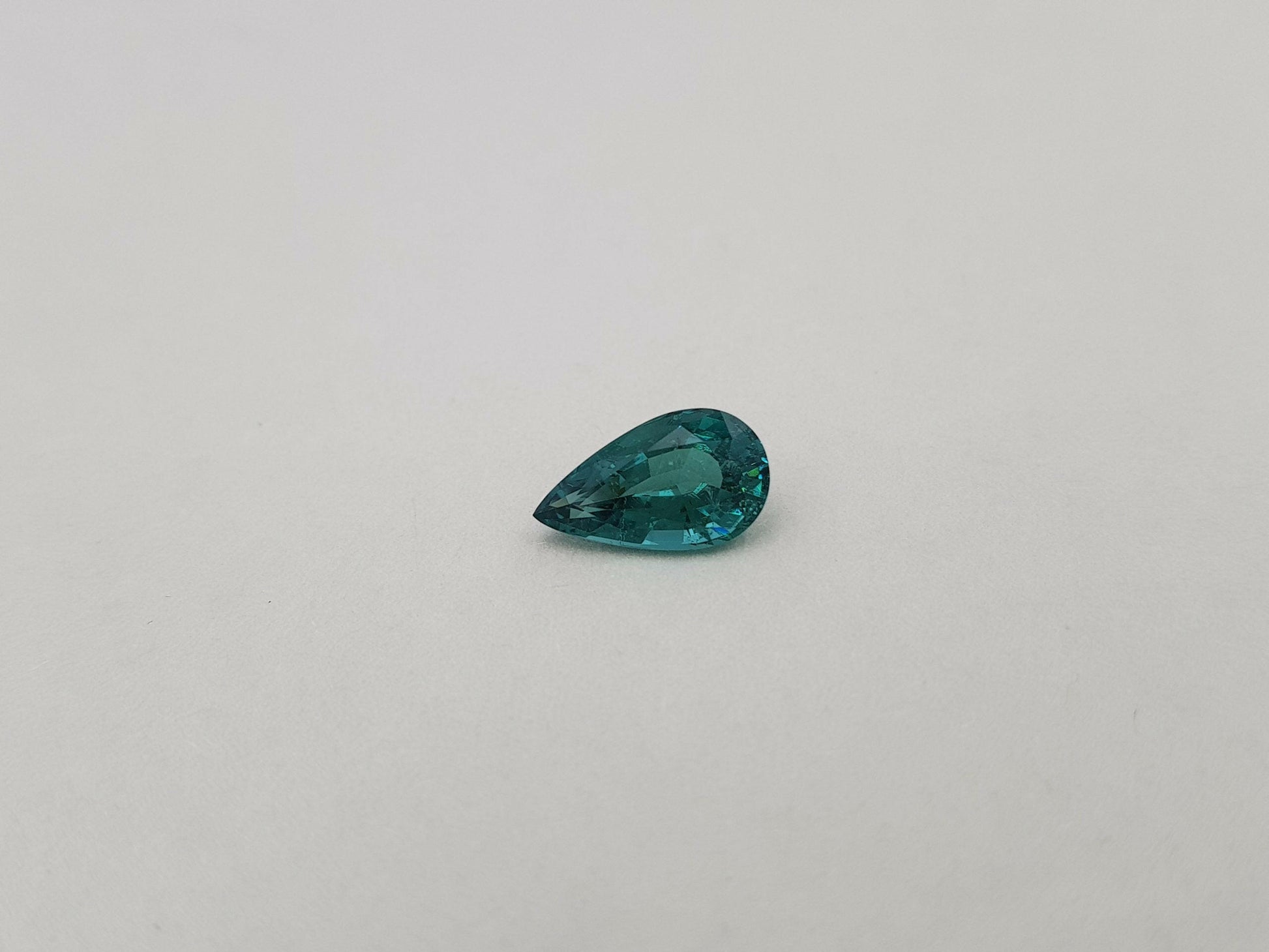 Tourmaline Neon weight, ct: 2.74