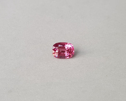 Spinel 1.46 - Vietnam