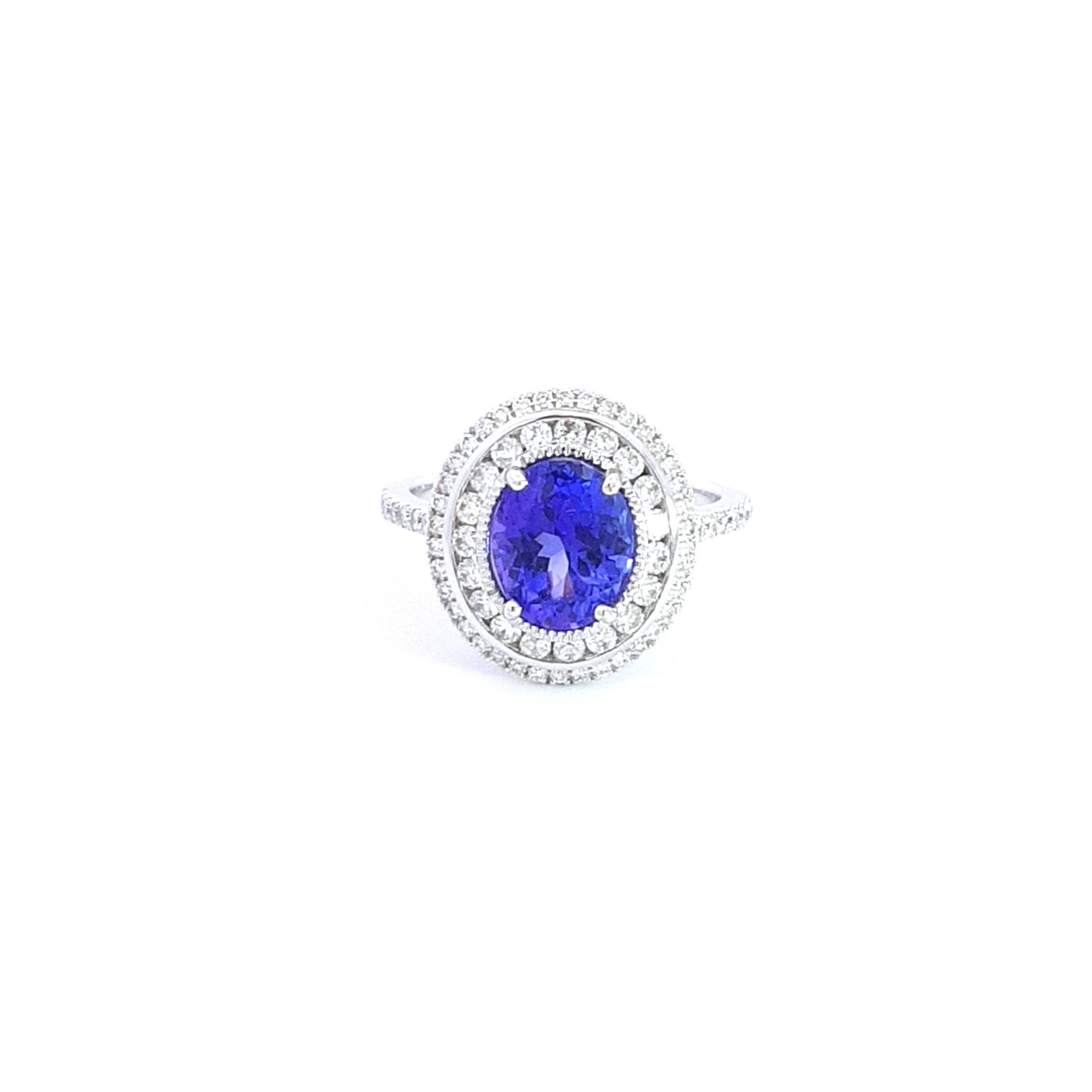 Ring with tanzanite 2.40 ct and diamonds