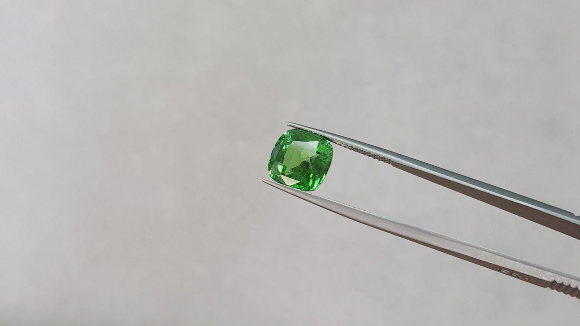 Tsavorite Garnet 