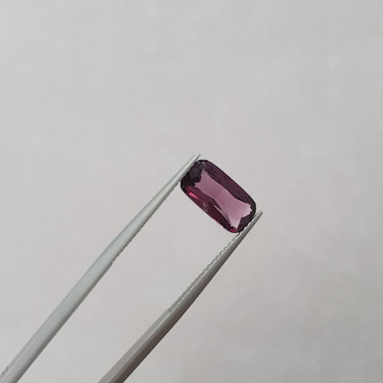 Spinel,Vietnam