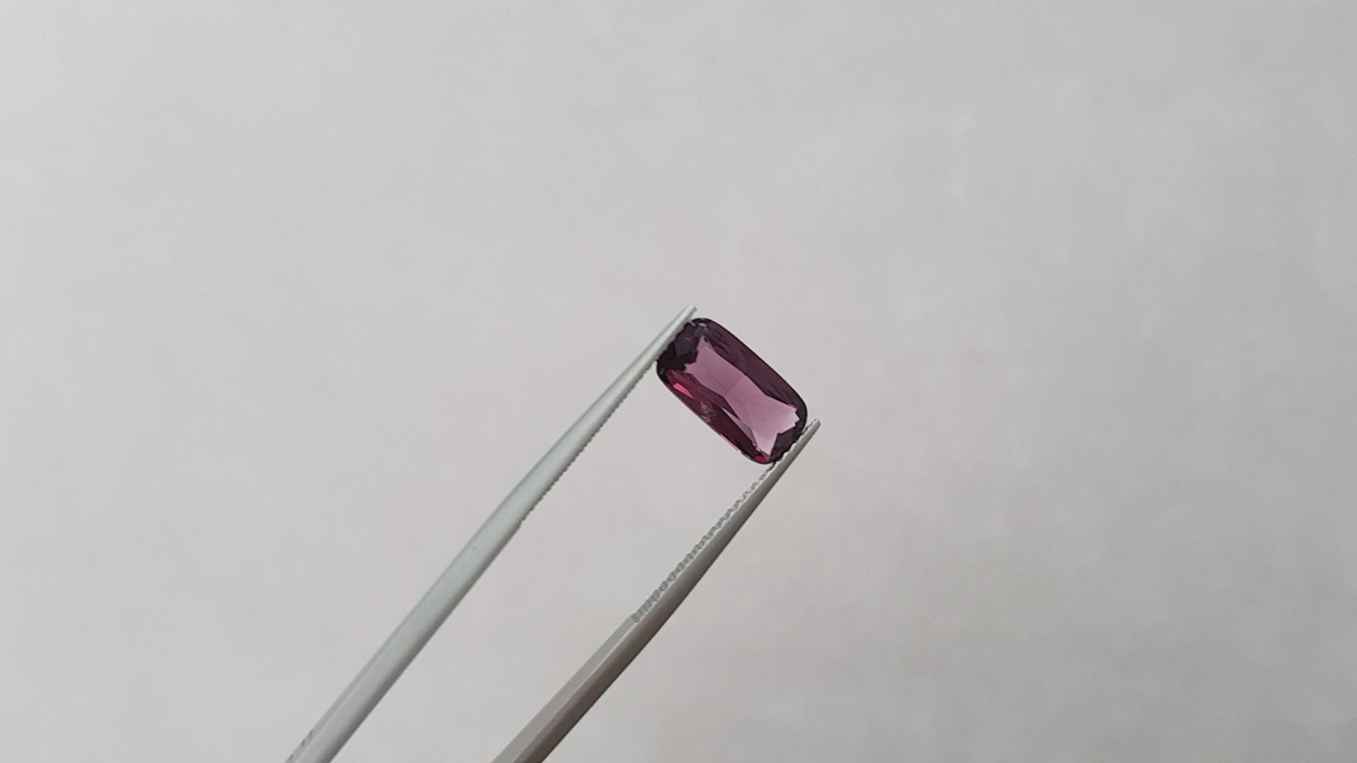 Spinel,Vietnam